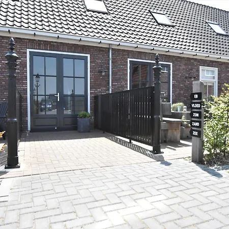 Vakantiehuis Near Groote Keeten Beach, Cleaning Included Callantsoog