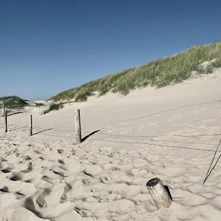 Near Groote Keeten Beach, Cleaning Included Callantsoog