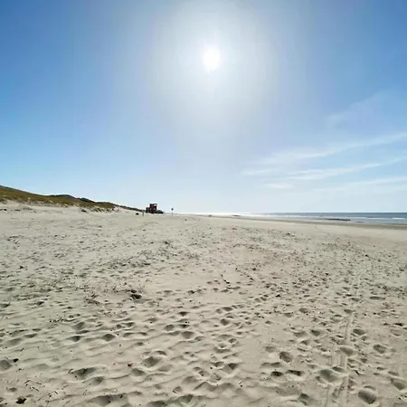 Near Groote Keeten Beach, Cleaning Included Hébergement de vacances